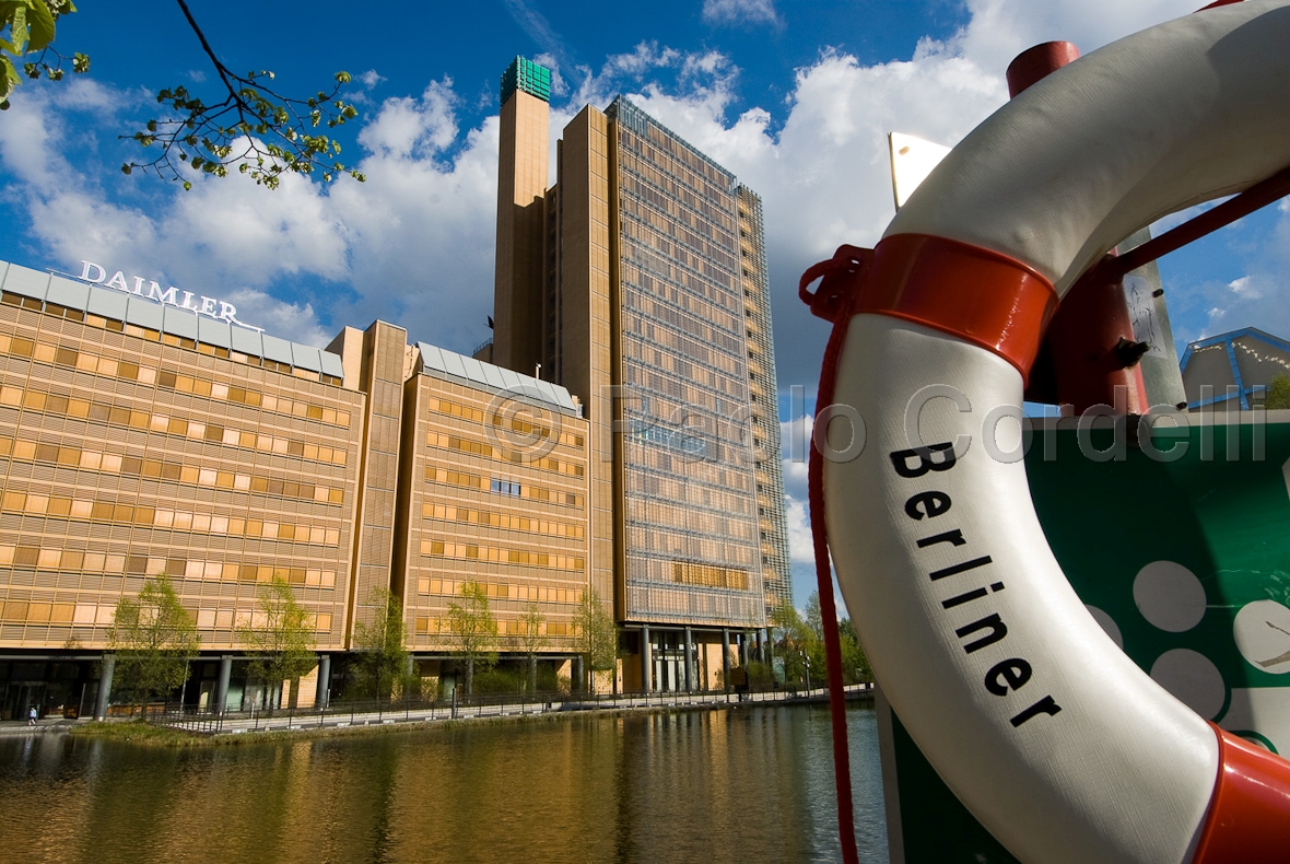 Daimler building, Berlin, Germany
(cod:Berlin 01)